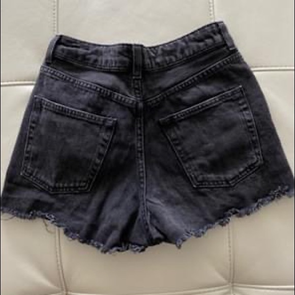 Black denim shorts - Picture 2 of 3